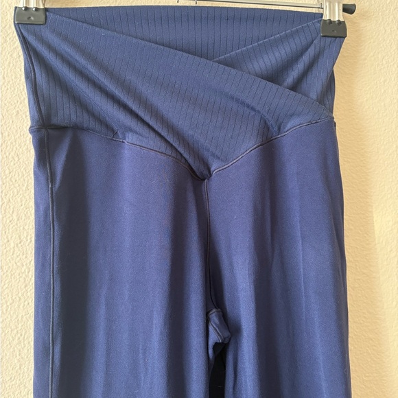 Offline By Aerie Small Leggings - Picture 2 of 3